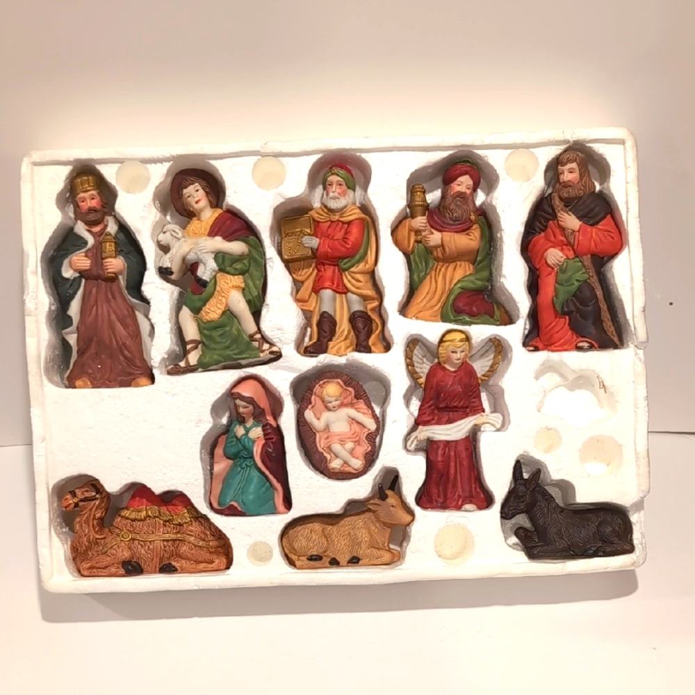 Vintage Danson Nativity Porcelain Set
